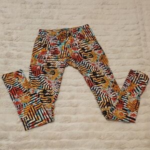 Material Girl Multicolor Printed Leggings with Black Logo Tag